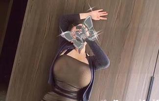 微密圈 – 黑色！童小芯的写真引发我关于阴影的深思