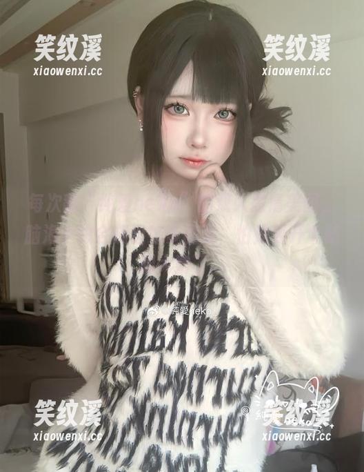 每次翻“纯爱neko”的双人高清美图，脑海中总会蹦出好多画面，怕是要开个脑洞大赛了。