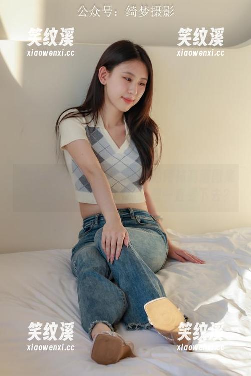绮梦摄影-伊伊 绮梦摄影 - 为什么看伊伊的网袜高清图集总觉得哪里不对劲,但又想一直看下去?