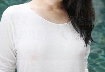 美媛馆 – 奈美nana的礼服合集,像是一场无尽演出的预告片,总有那么一瞬你想加入她的戏份。
