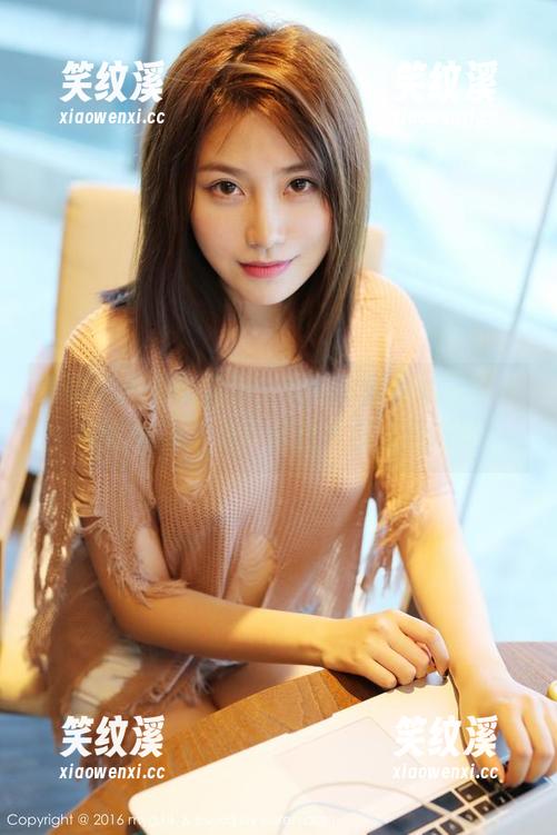 美媛馆-沈佳熹 美媛馆 - 难以置信,沈佳熹的御姐写真中,她的每一个动作都透着那么点霸气!