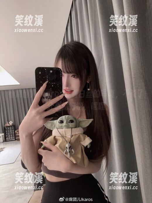 腐团儿Ikaros 看腐团儿Ikaros穿着白丝的写真,不说了,分享就好啦,嘿嘿。