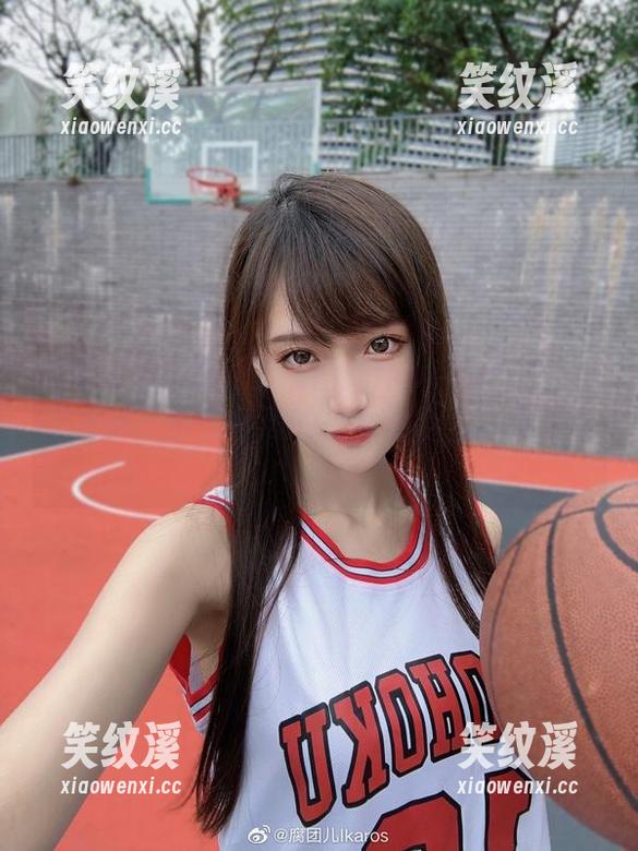 腐团儿Ikaros 再来一组!最新的腐团儿Ikaros图片让我联想到了那些年追的少女漫画~心潮澎湃!