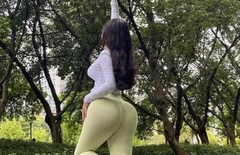 微密圈 – 艾拉·isla的照片集：细腻如她，却又不全是秘密