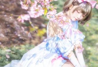 哇，花柒Hana的私房图包里，火焰猫燐在干嘛呢？