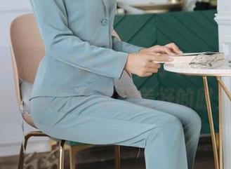 花漾show – 只需一眼,小尤奈的少女壁纸让你回到那个美好的时光