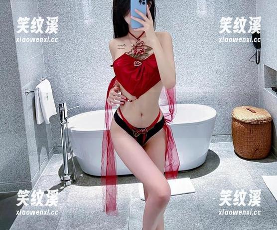 微密圈 - 暗藏玄机的连衣裙，葛征的私拍图包里的细节戏。
