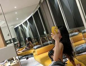 微密圈 – 酒店黑丝：葛征出击，每张照片都是一记骚动的耳光