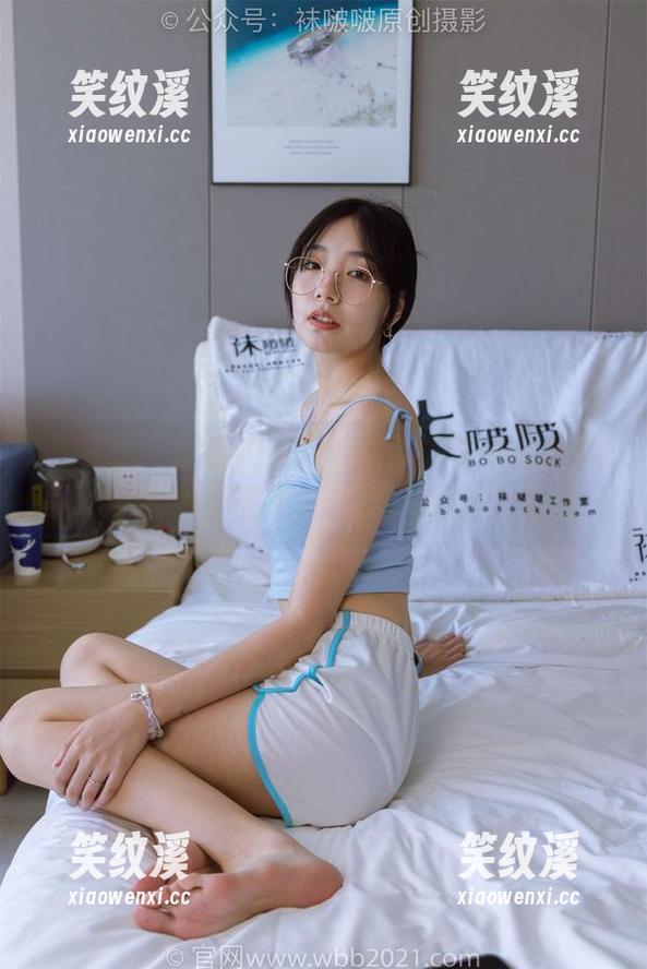 袜啵啵 - 往昔的校服，这次在熊熊的写真中重生，图片带你回到青春校园
