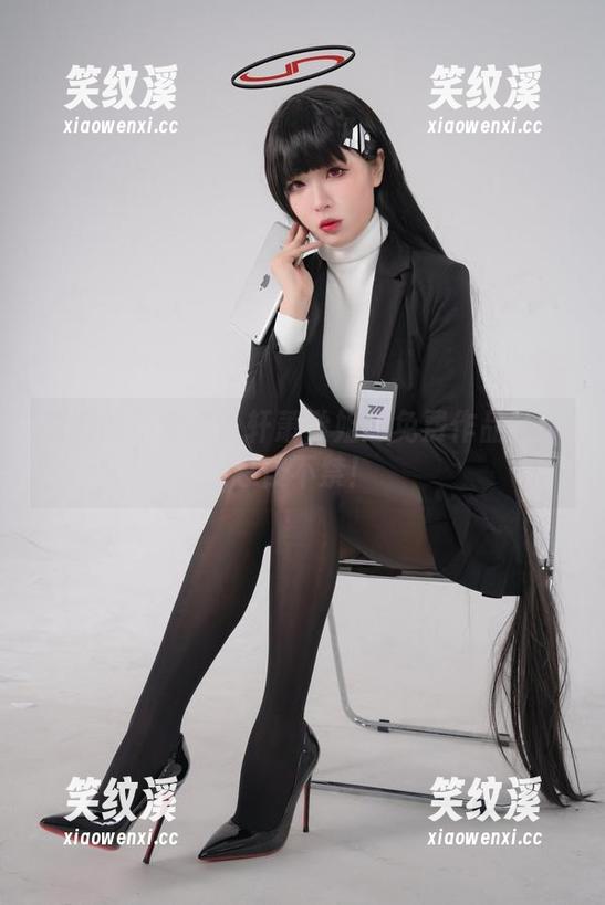 轩萧学姐 量腰围不会抖?轩萧学姐的免费作品让你忍俊不禁!