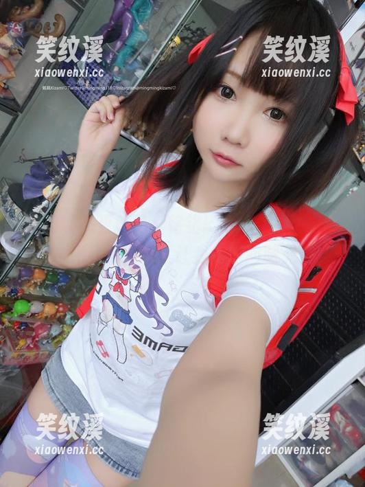 哎呀，又更新了，铭铭kizami的女友原图，光是那姿态就让我来回回味无穷。