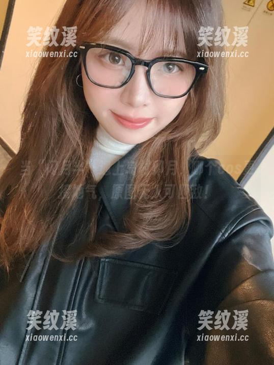 闪月半 当“闪月半”遇上岛村卯月,哪个cos更接地气,原图无人可匹敌!